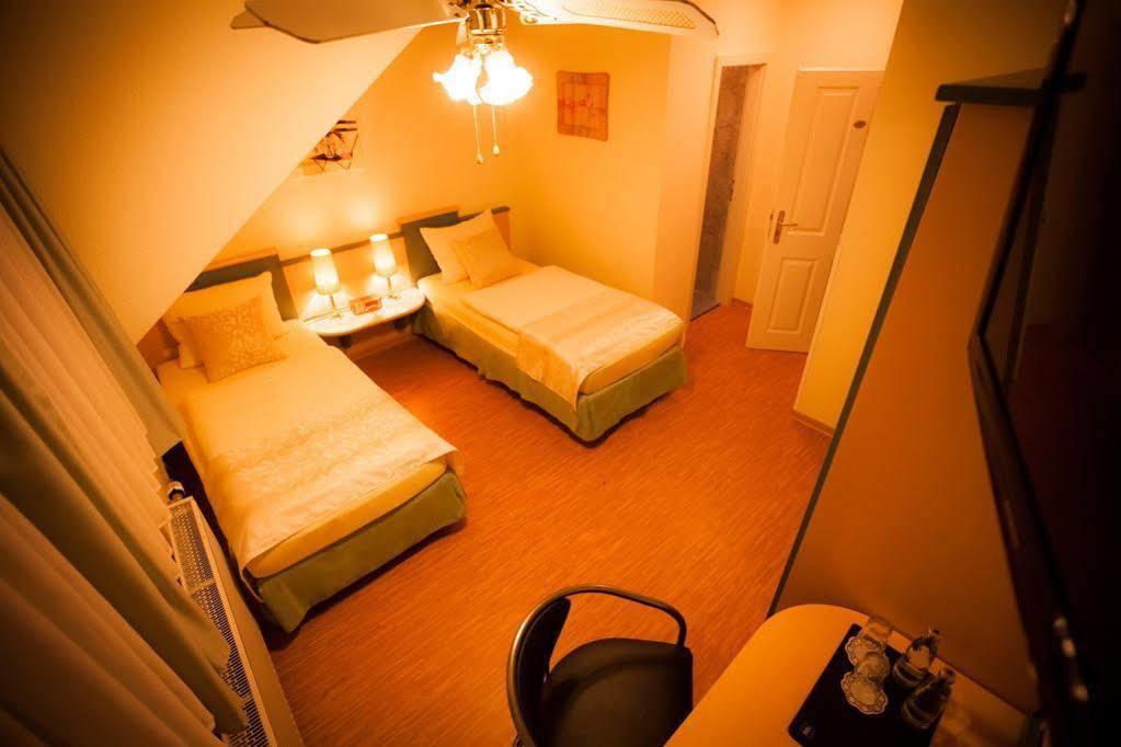 Hotel Carlton Mayfair Düsseldorf Esterno foto